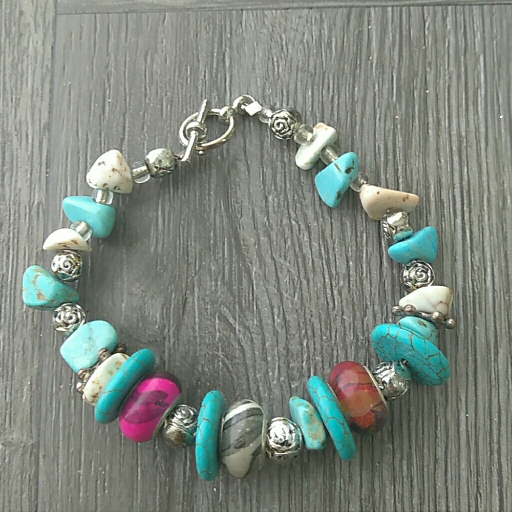 Turquoise  Glass & Stone  Bead Bracelet